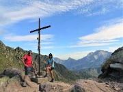 88 Alla croce del Passo di Mezzeno (2144 m)